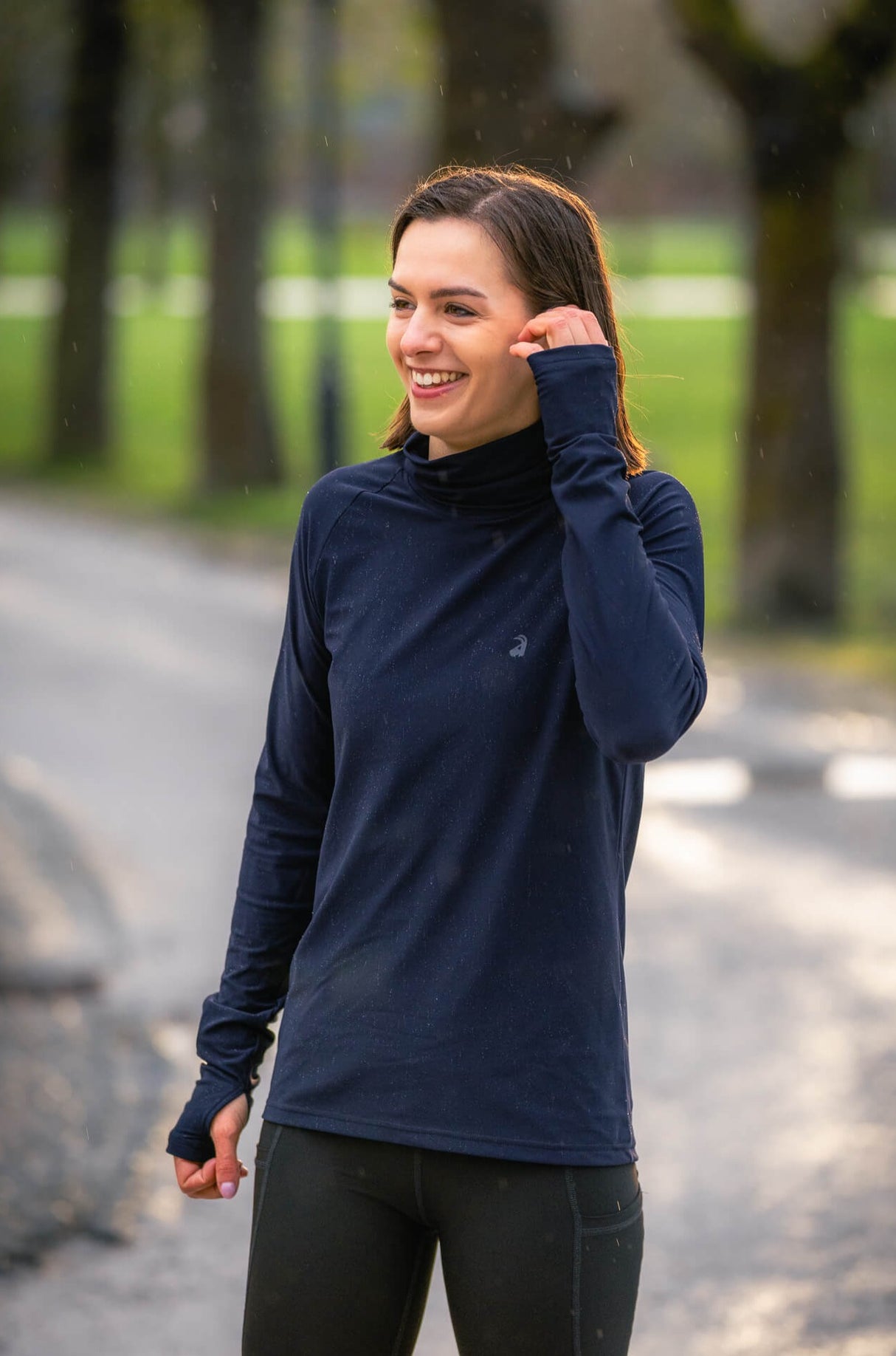 Maglione Momentum blu scuro