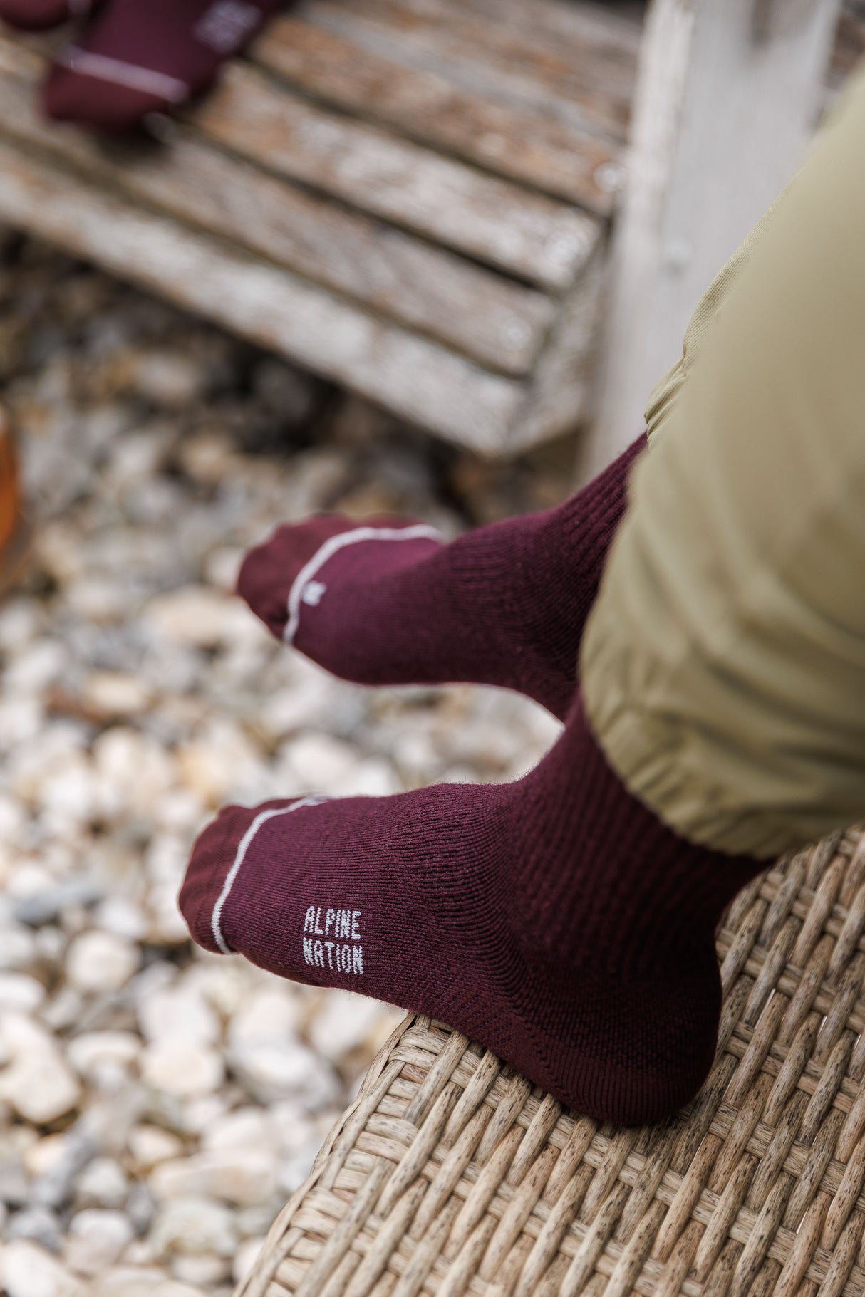 Seceda Light Merino Crew Socks Burgundy