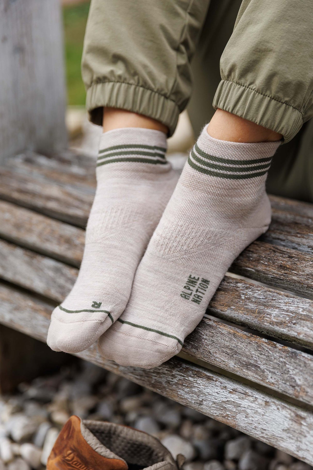 Seceda Light Merino Mid Crew Socks Stone
