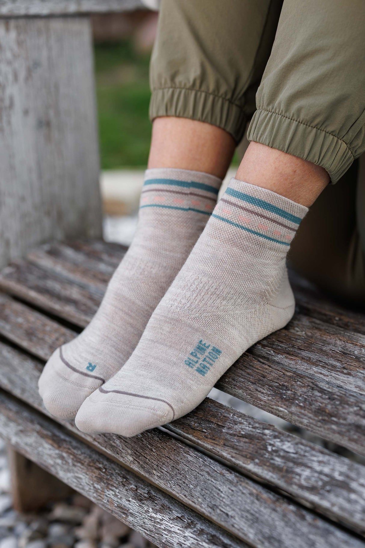 Seceda Light Merino Mid Crew Socks Tulip