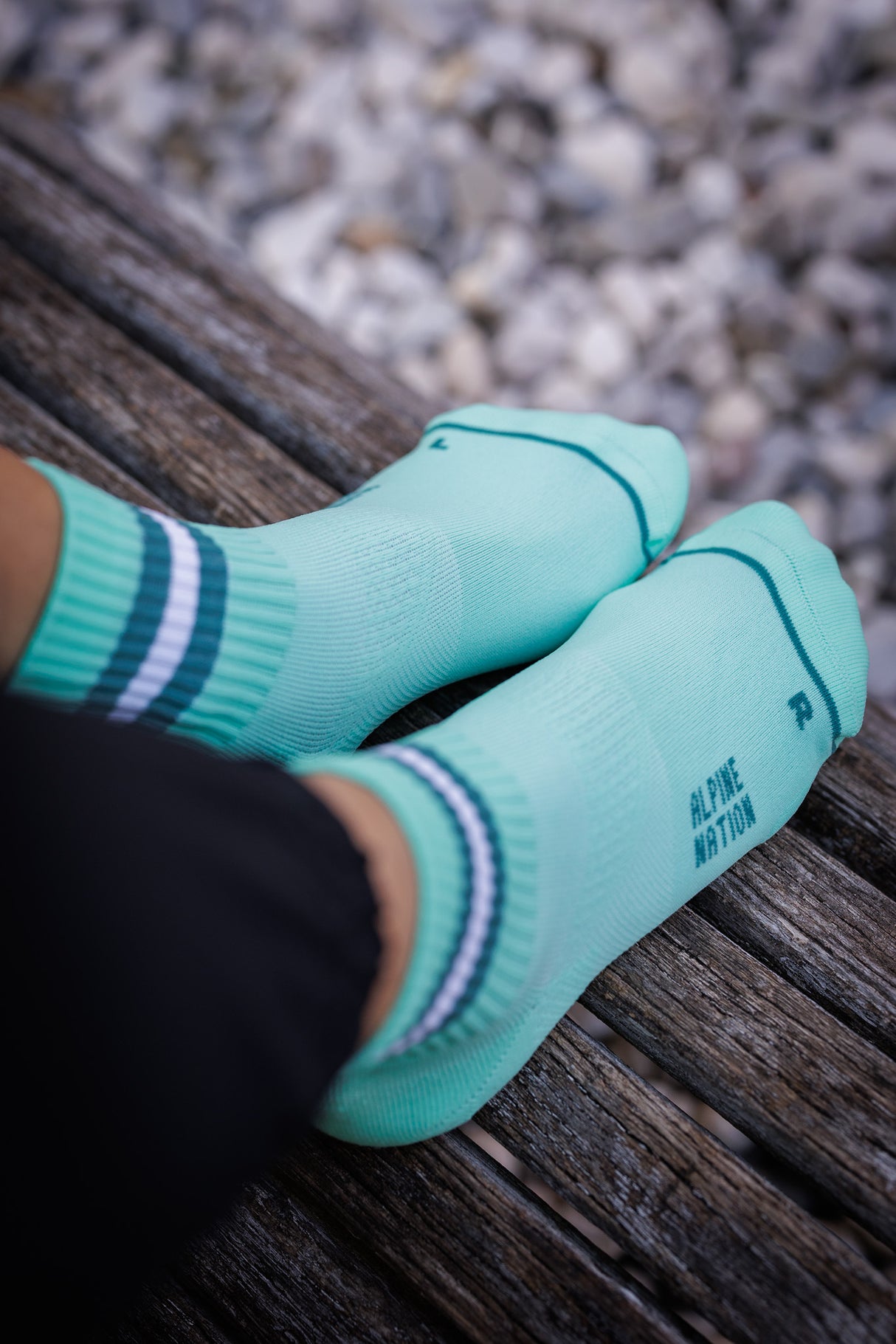 Anda Summit Mid Crew Socks Lagoon