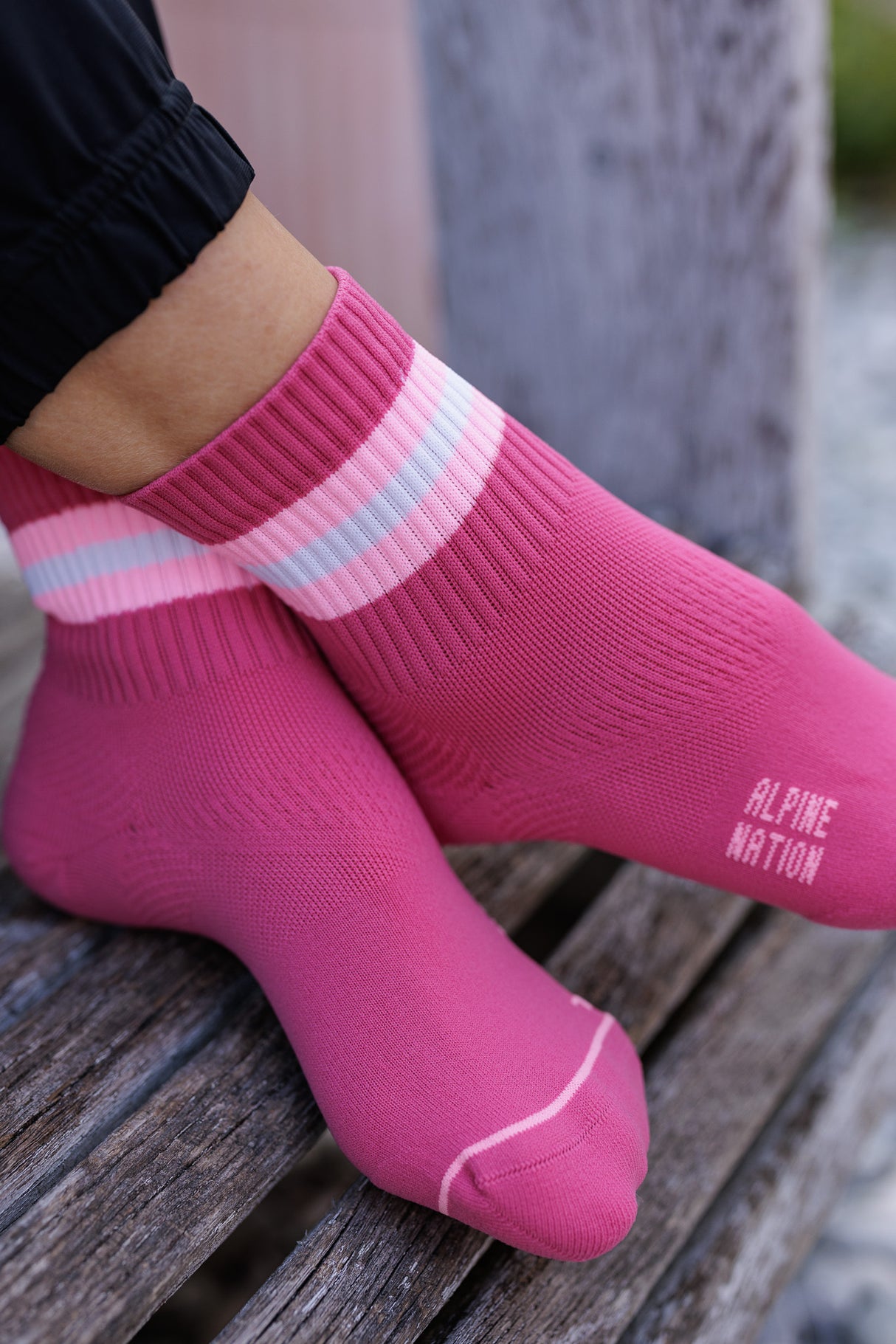 Anda Summit Mid Crew Socks Sunrise