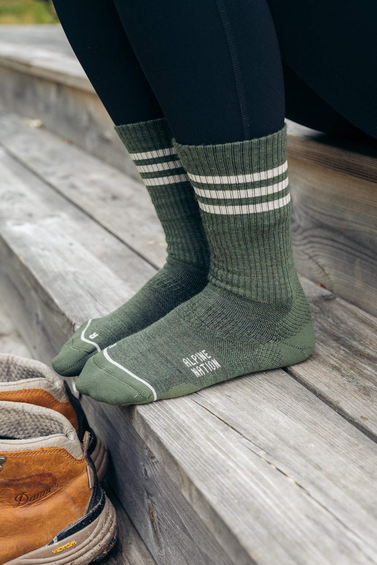 Seceda Light Merino Crew Socks Moss Green
