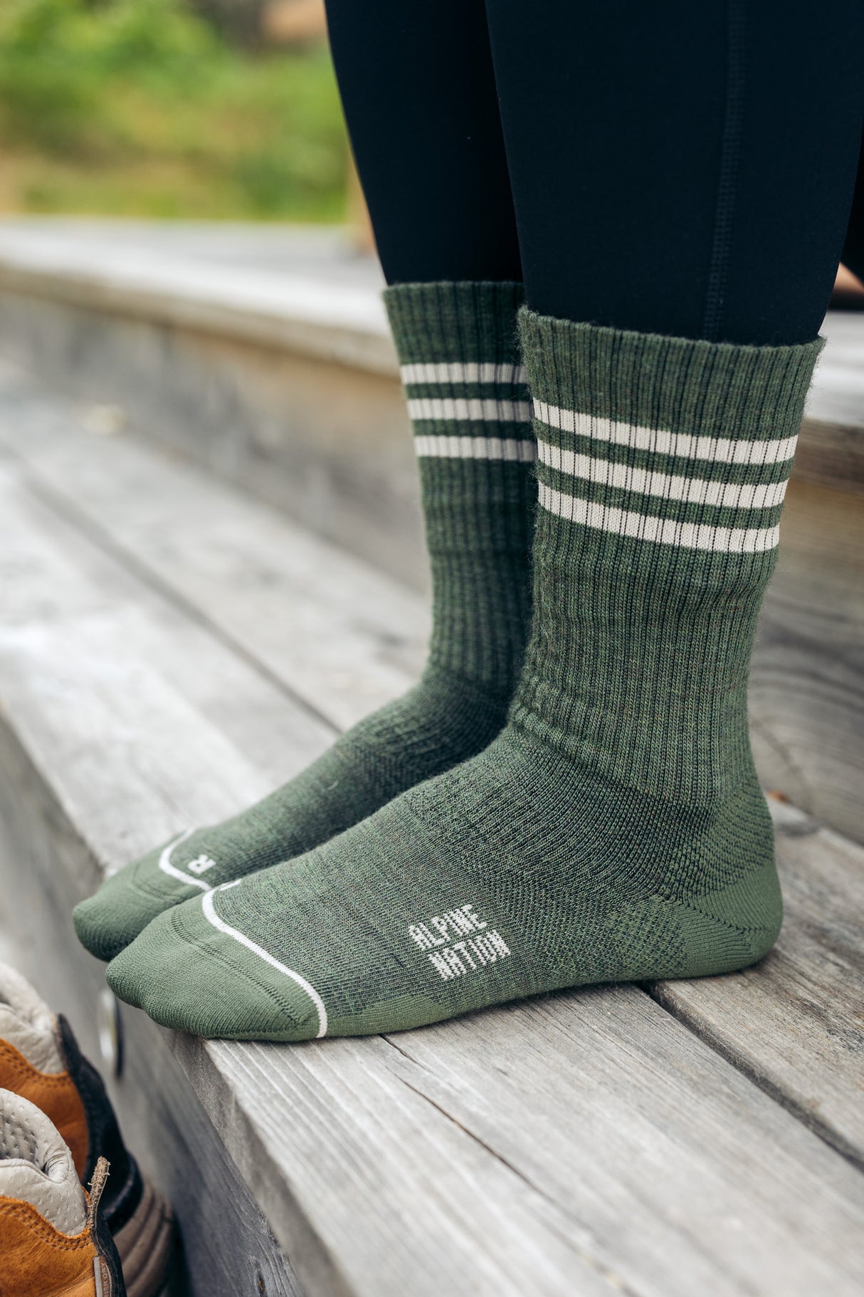 Seceda Light Merino Crew Socks Moss Green