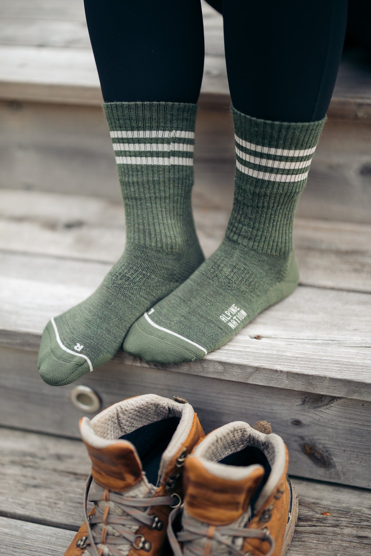 Seceda Light Merino Crew Socks Moss Green