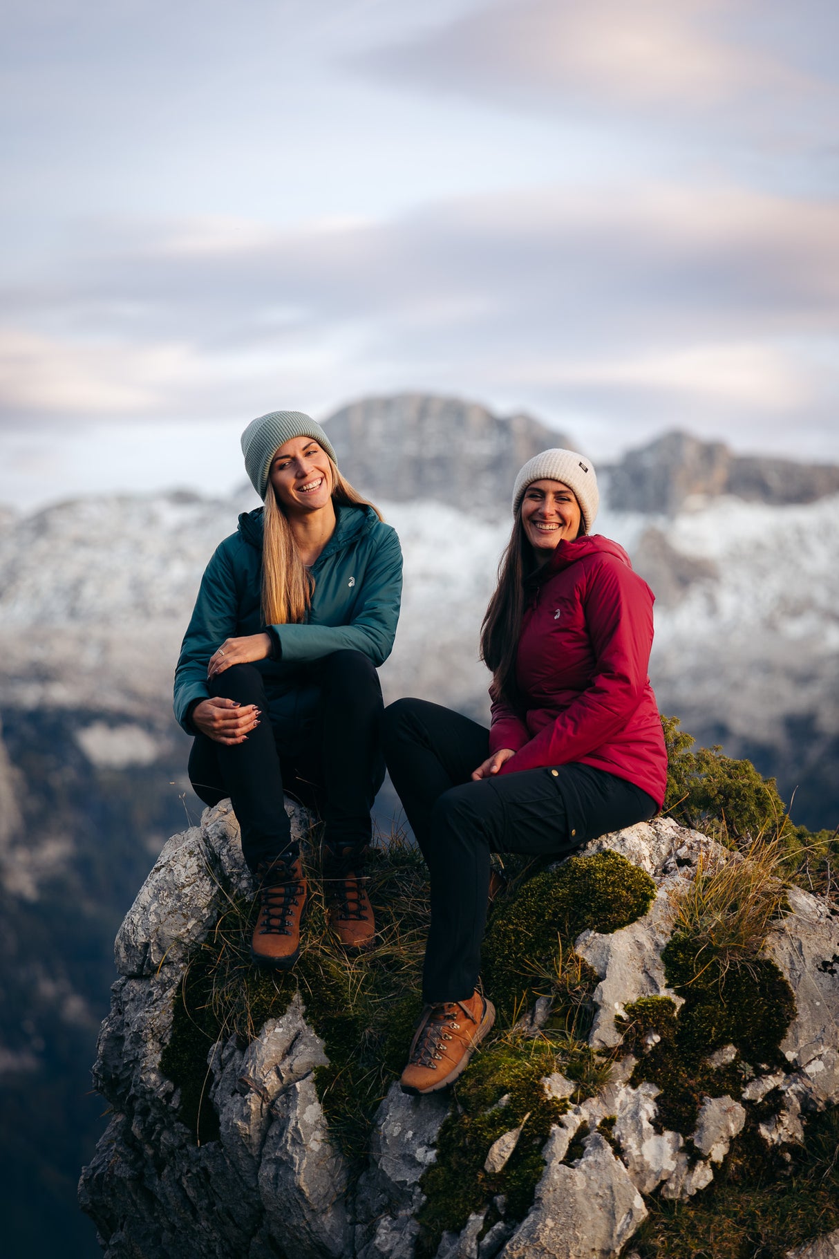 Elevate Insulated Jacket - Ruby