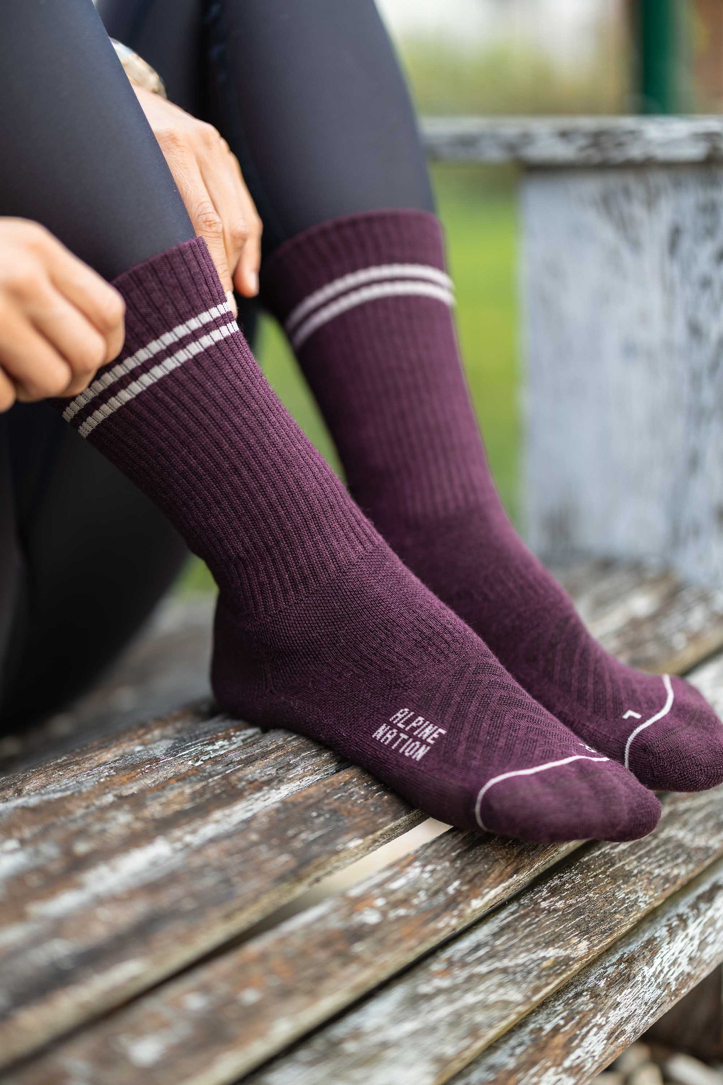 Abisko Wandersocken aus Merinowolle - Ruby