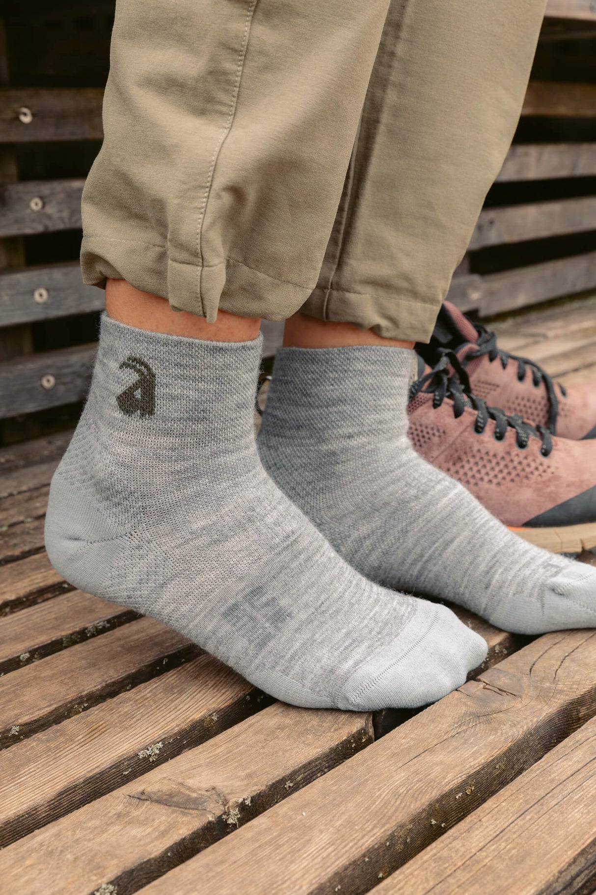 Seceda Light Merino Mid Crew Socks Khaki