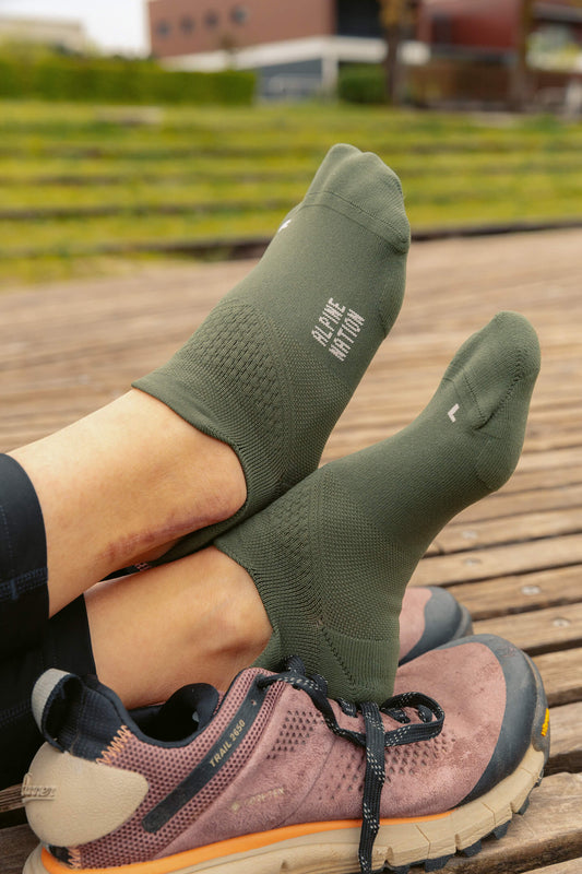 Summit Hike Low Ankle Socks - Moss Green