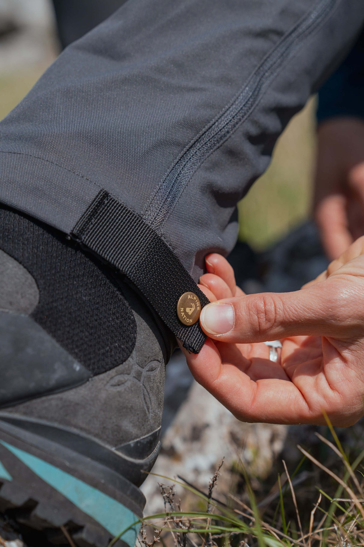 Explorer Pohodne hlače - Carbon Grey
